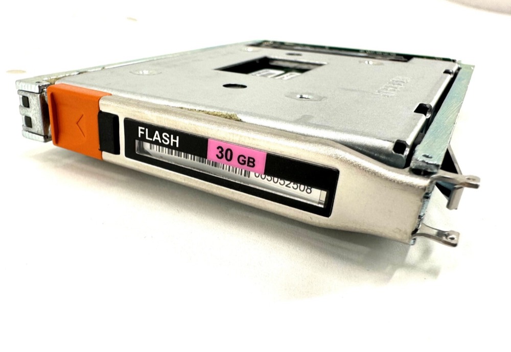 Компонент 005052508 303-276-00B-02 EMC VMAC 30GB 3GBps MSATA HOTSWAP — фото 1