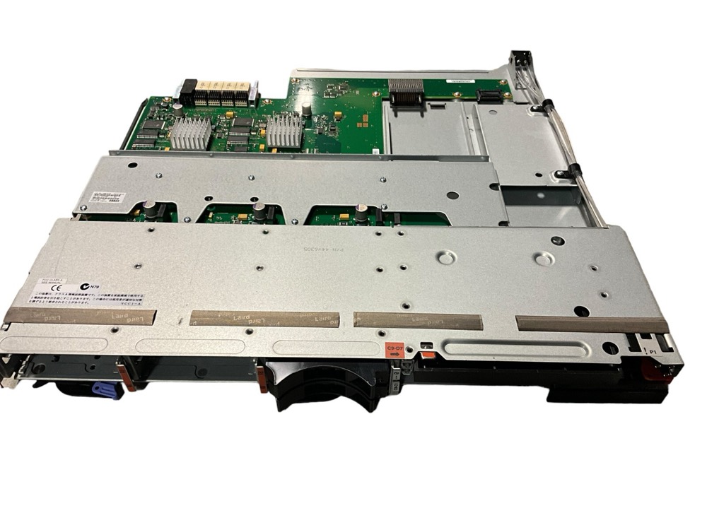 Бэкплейн IBM 00E6221, 00E7753, 2BBE 6-Slot SAS SFF DASD Media Backplane CCIN 2BBE — фото 1