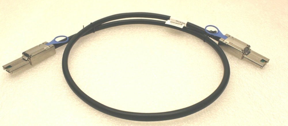 Кабель 00YE299 00YE290 CABLE 6Gbps external mini-SAS, SFF-8088 to SFF-8088, 1m — фото 1