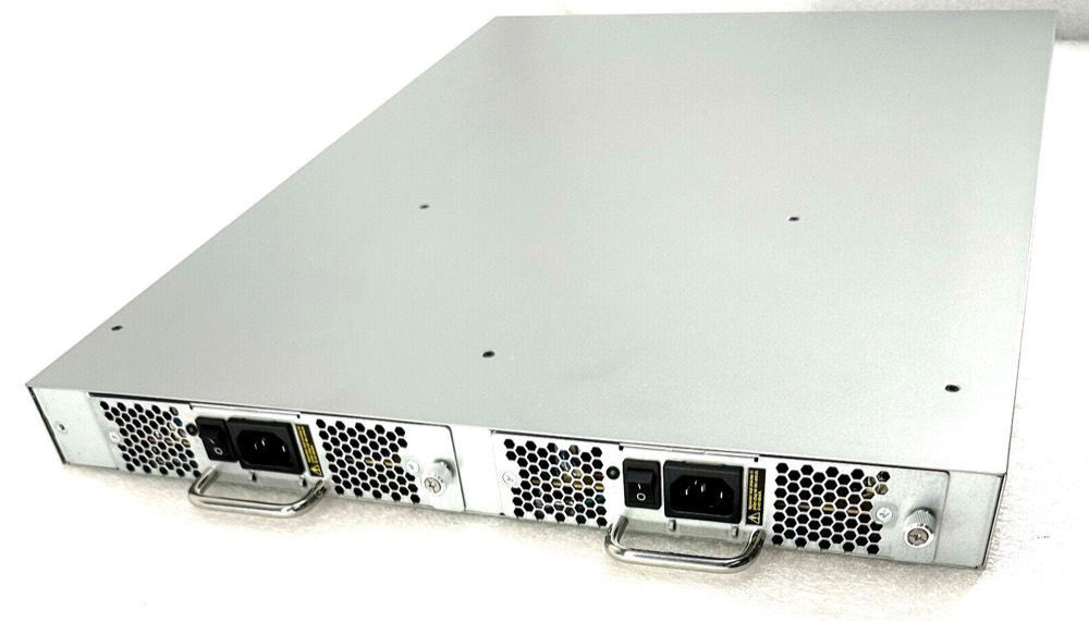 Коммутатор 100-652-533 Dell Brocade DS-5100B 5120 40-Port 24-Active 8Gb FC SAN Switch — фото 1