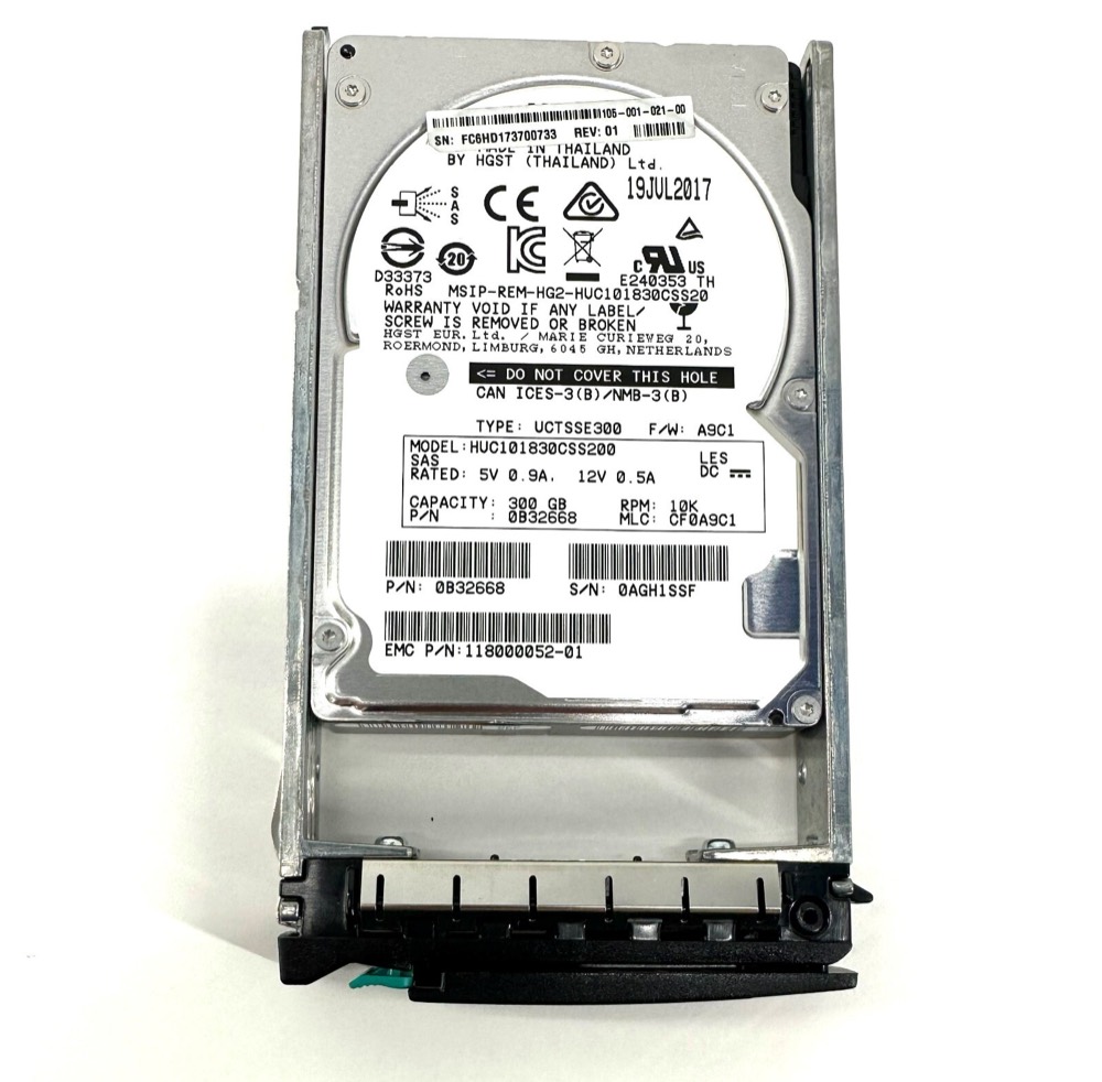 Жёсткий диск 105-001-021 EMC 300Gb 10K 2.5" SAS 12Gbps HDD Hard Disk Drive vt — фото 1