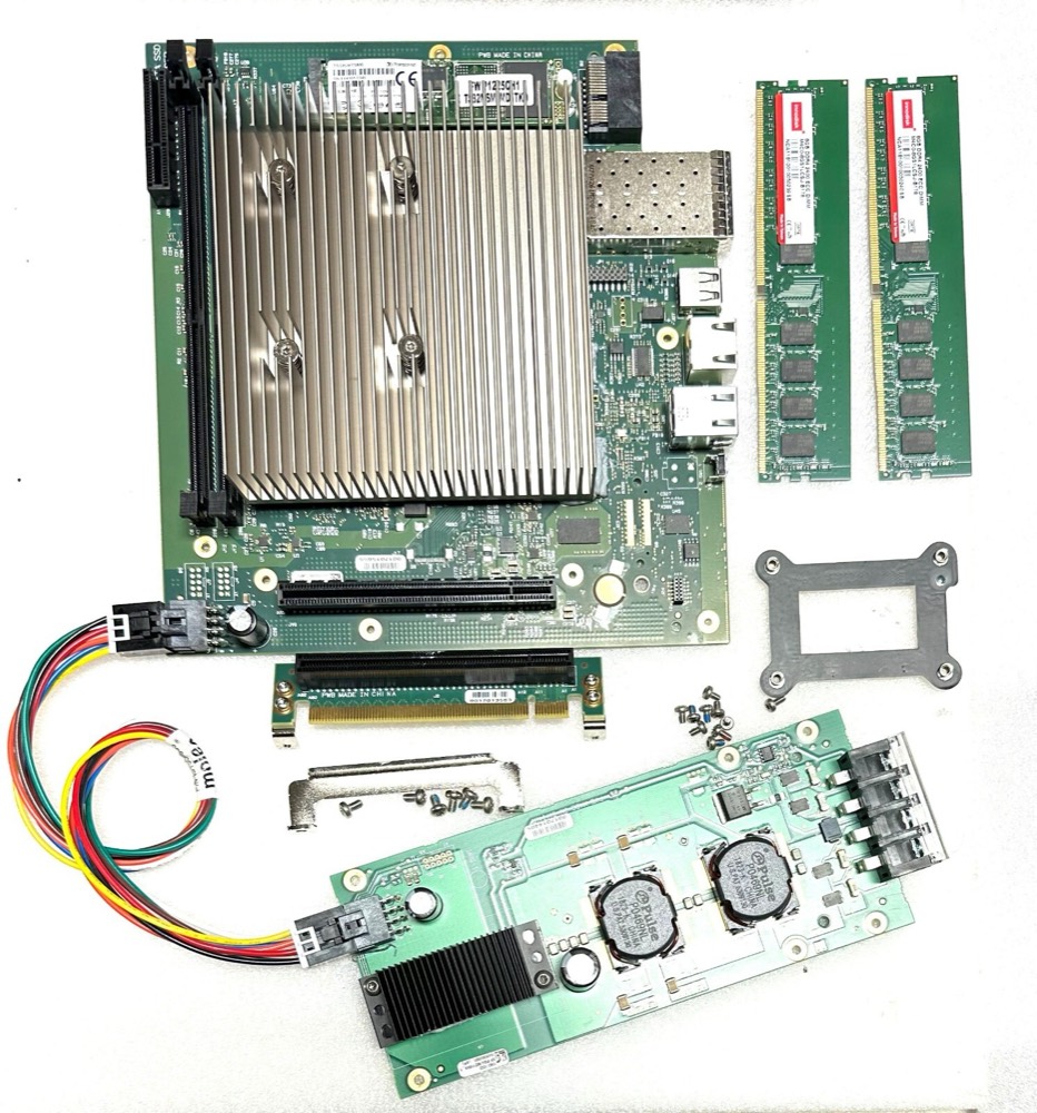 Блок питания SSD-накопитель 1062-7021DCKIT Kontron ME1100BX EMBEDDED BOARD 2.1GHZ/12C/16GB/32GB SSD W/DC PWR — фото 1