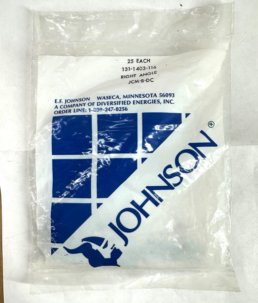 Компонент 131-1403-116 JOHNSON COMPONENTS CONN SMB PLUG R/A 50OHM SOLDER NEW (25 pcs bag) — фото 1