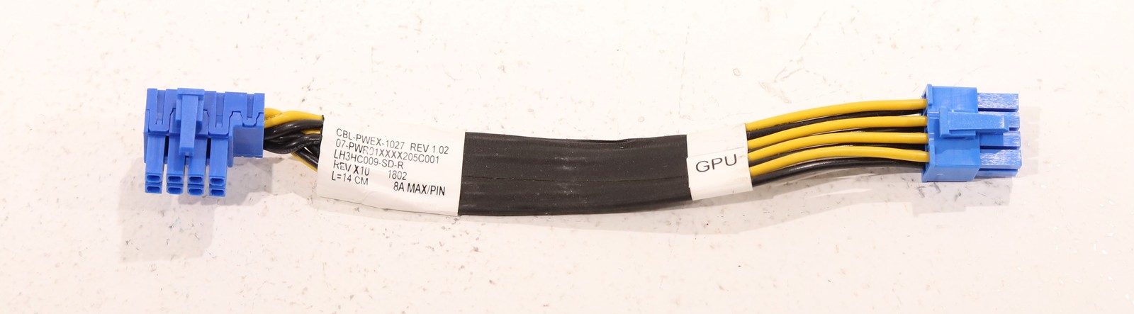 Графический ускоритель SuperMicro 14cm 8-Pin PCIe GPU Power Cable P/N: CBL-PWEX-1027 Tested Working — фото 1