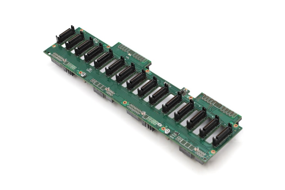 Бэкплейн EMC 15-Slots Hard Drive Backplane Board P/N: 303-167-000A Tested Working — фото 1