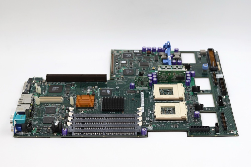 Материнская плата Dell PowerEdge 1650 Socket 370 Server Motherboard Dell P/N:09P318 Tested Working — фото 1