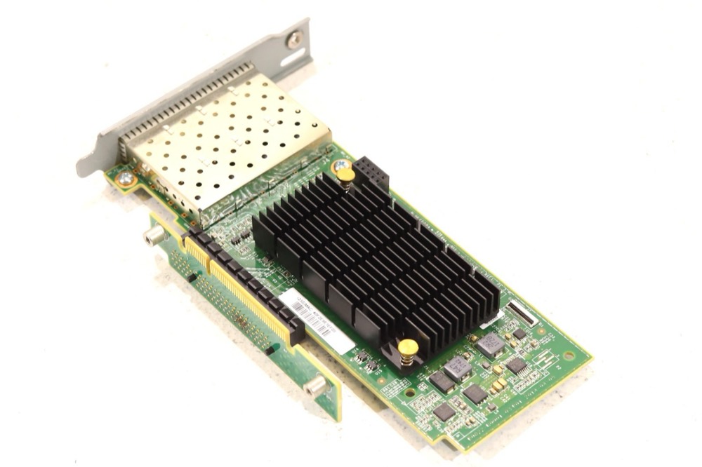 Адаптер IBM Quad-Port 16GbE PCIe x8 Fibre Channel Host Bus Adapter P/N: R0822-G0001-03 — фото 1