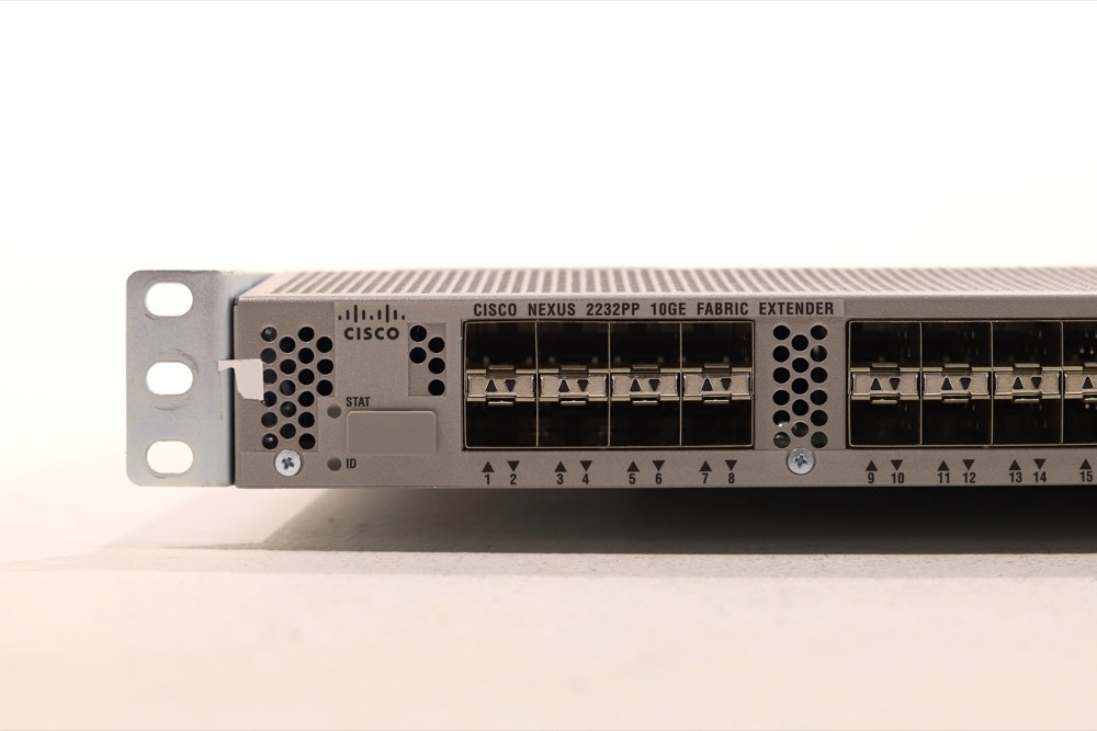 Коммутатор Cisco Nexus 2232PP 32-Port 10GbE Fabric Extender W/Ears P/N:N2K-C2232PP-10GE V03 — фото 2
