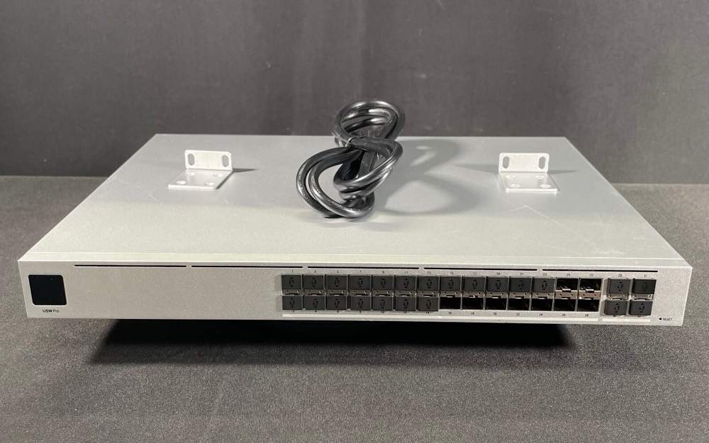 Коммутатор Cisco 28x10Gbe — фото 1