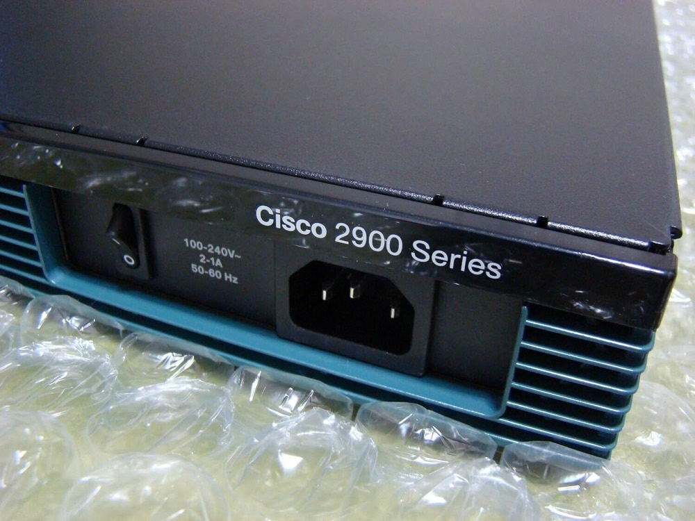 Маршрутизатор Cisco 2901-V/K9 — фото 3