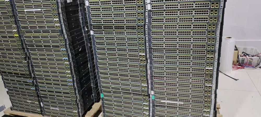 Коммутатор Cisco 2960-48PS — фото 1