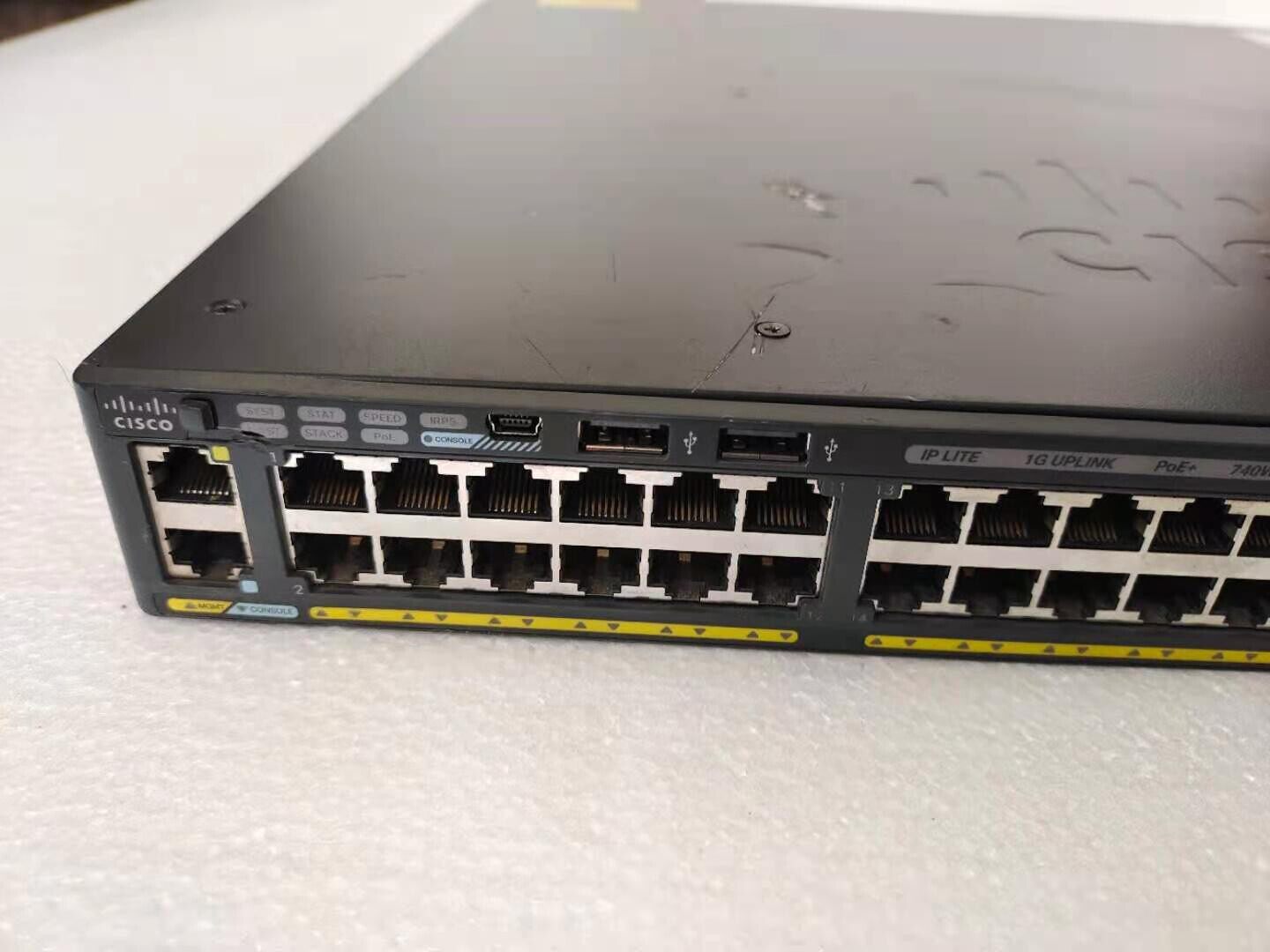Коммутатор Cisco 2960XR-48FPS-I — фото 2