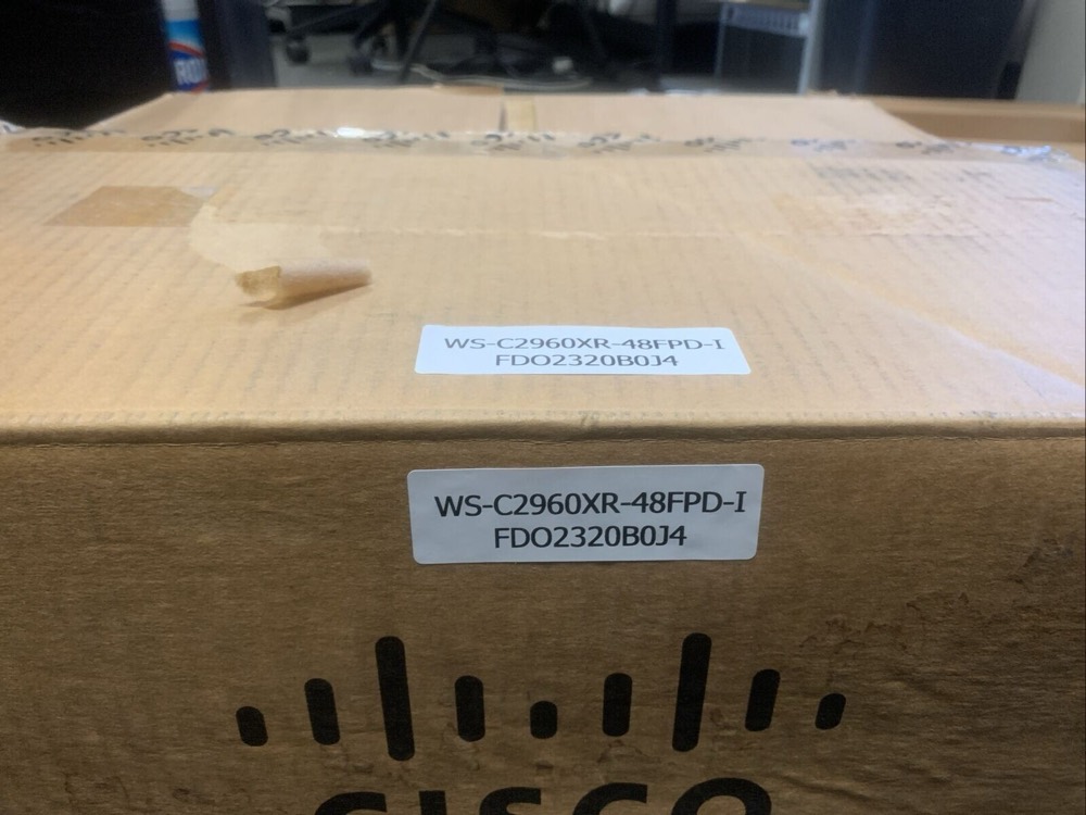 Коммутатор Cisco 2960XR — фото 3
