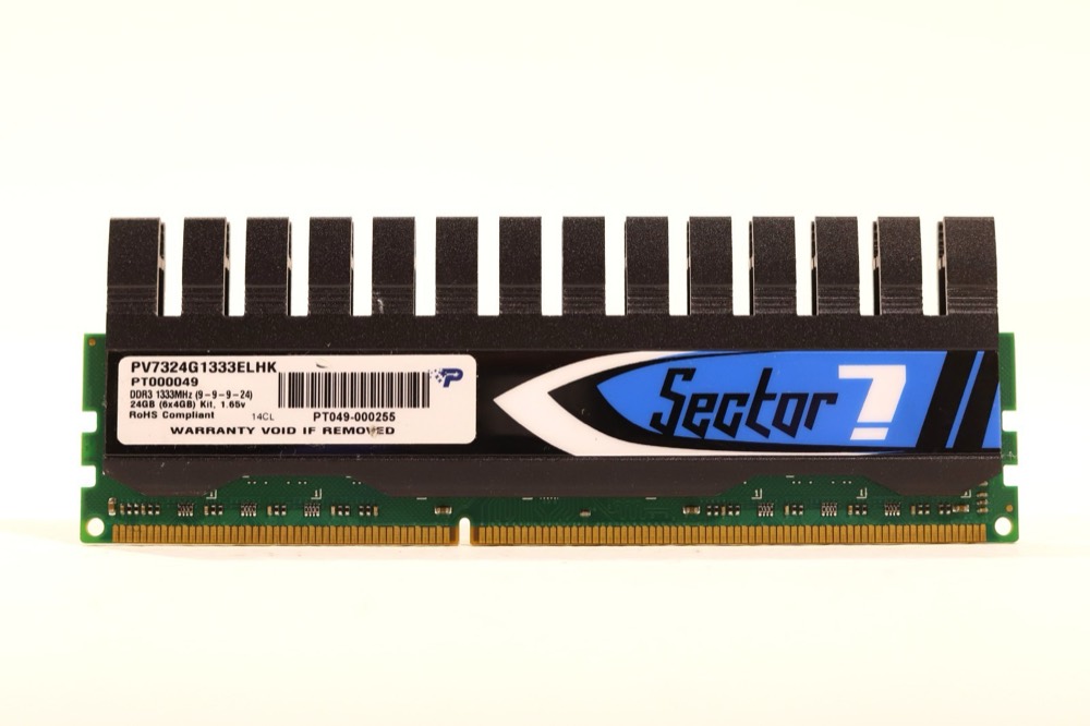 Модуль памяти Patriot 8GB (2x4GB) PC3-10600 DDR3-1333MHz Desktop Memory P/N: PV7324G1333ELHK — фото 2