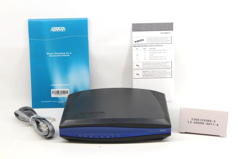 Маршрутизатор 4200861L1 Adtran NetVanta 3200 56k/64k Router 4200861L1 NEW RETAIL BOX! W/ ALL ACCESSORIES — фото 1