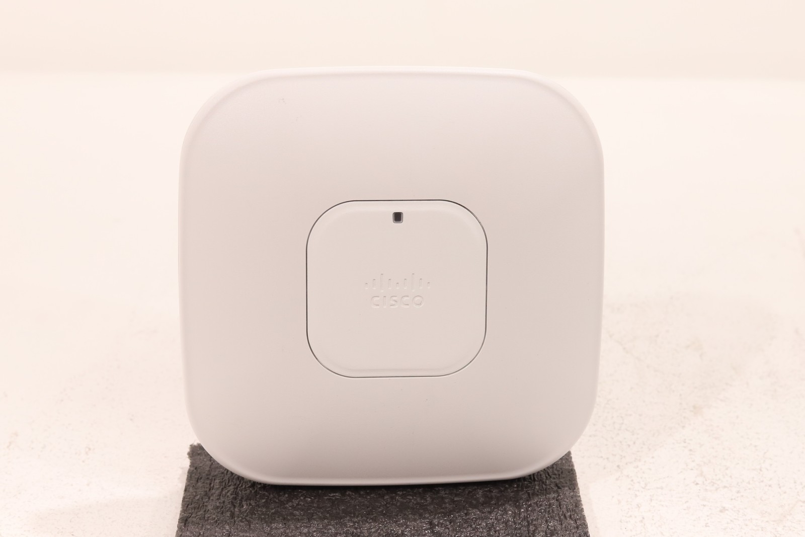 Точка доступа Cisco Aironet 3502i Dual Band Wireless Access Point P/N: AIR-CAP3502I-A-K9 V02 — фото 1