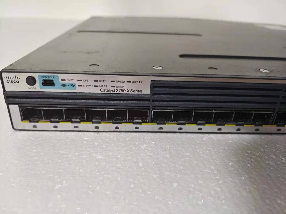 Коммутатор Cisco 3750x-24s-e — фото 2