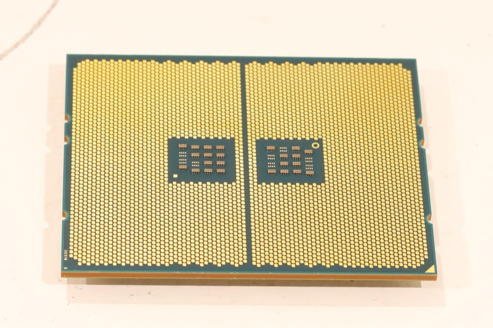 Процессор AMD Ryzen Threadripper PRO 3945WX 4.0GHz 24-Thread sWRX8 CPU P/N: 100-000000168 — фото 2