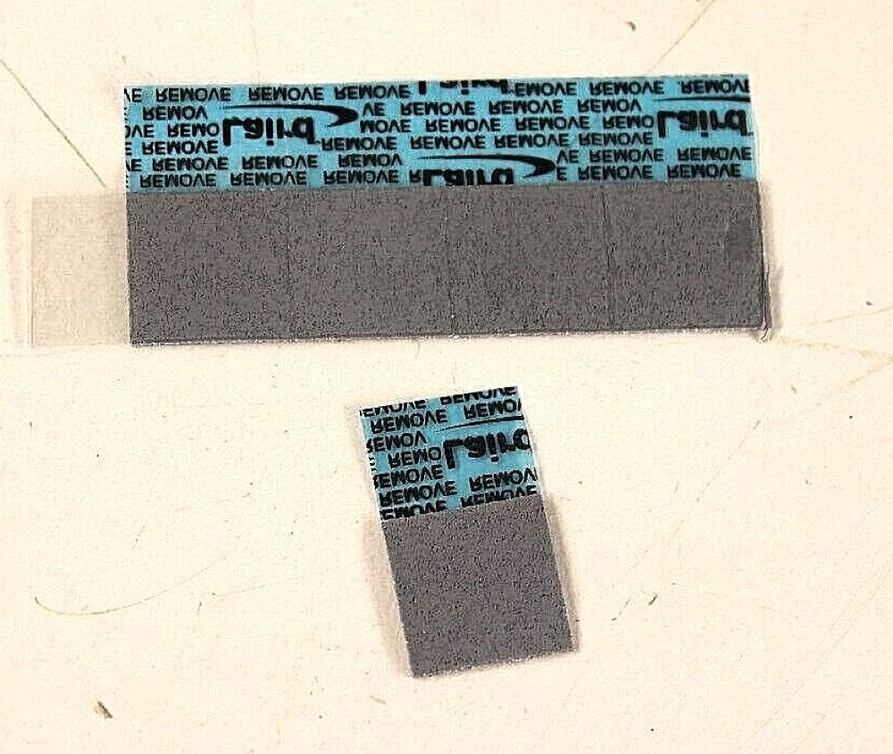 Компонент 536R4 GENUINE 0.5mm thick THERMAL PAD 0.5in x 0.5in DELL ..LOT OF 4 — фото 1