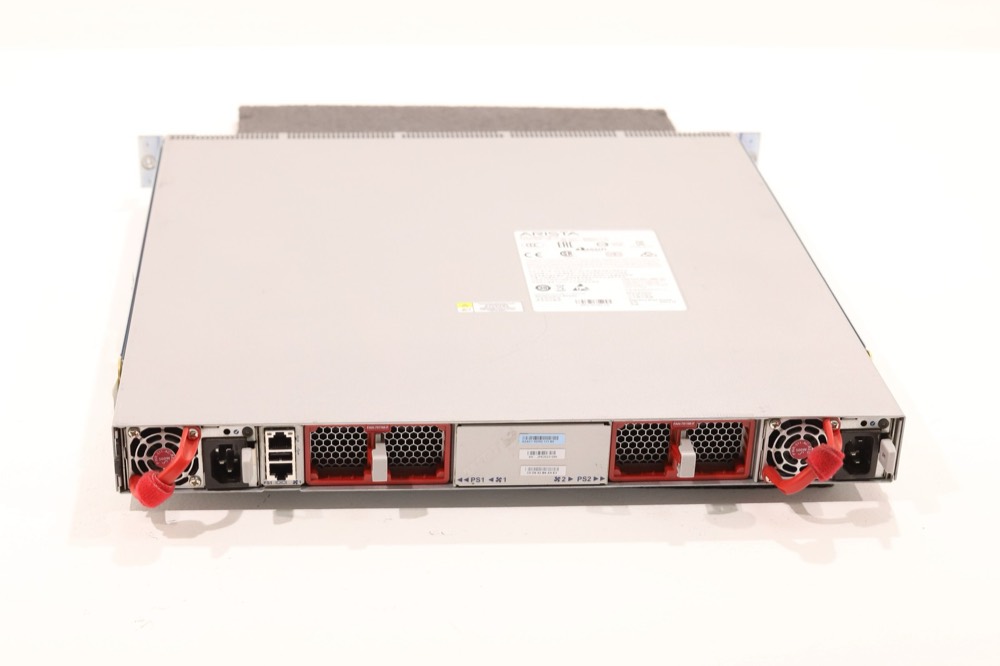 Коммутатор Arista 7050X3 Series 48x25GbE 8x100GbE Network Switch P/N: DCS-7050SX3-48YC8 — фото 3
