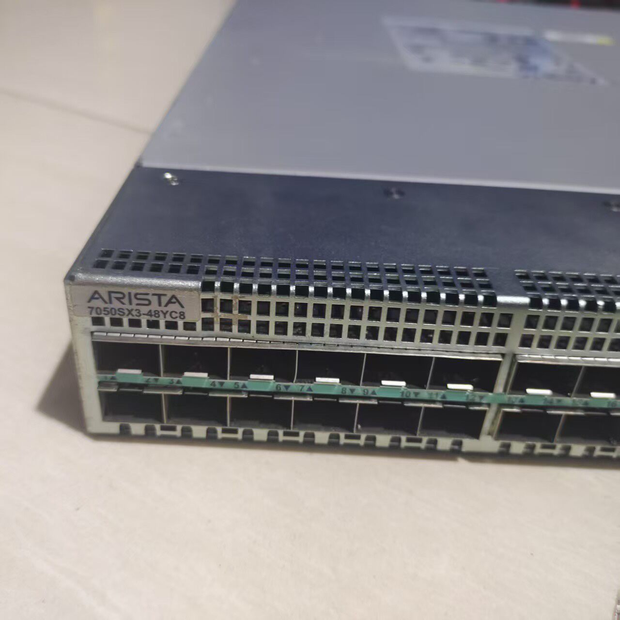 Коммутатор Arista 7050sx3-48yc8 — фото 2