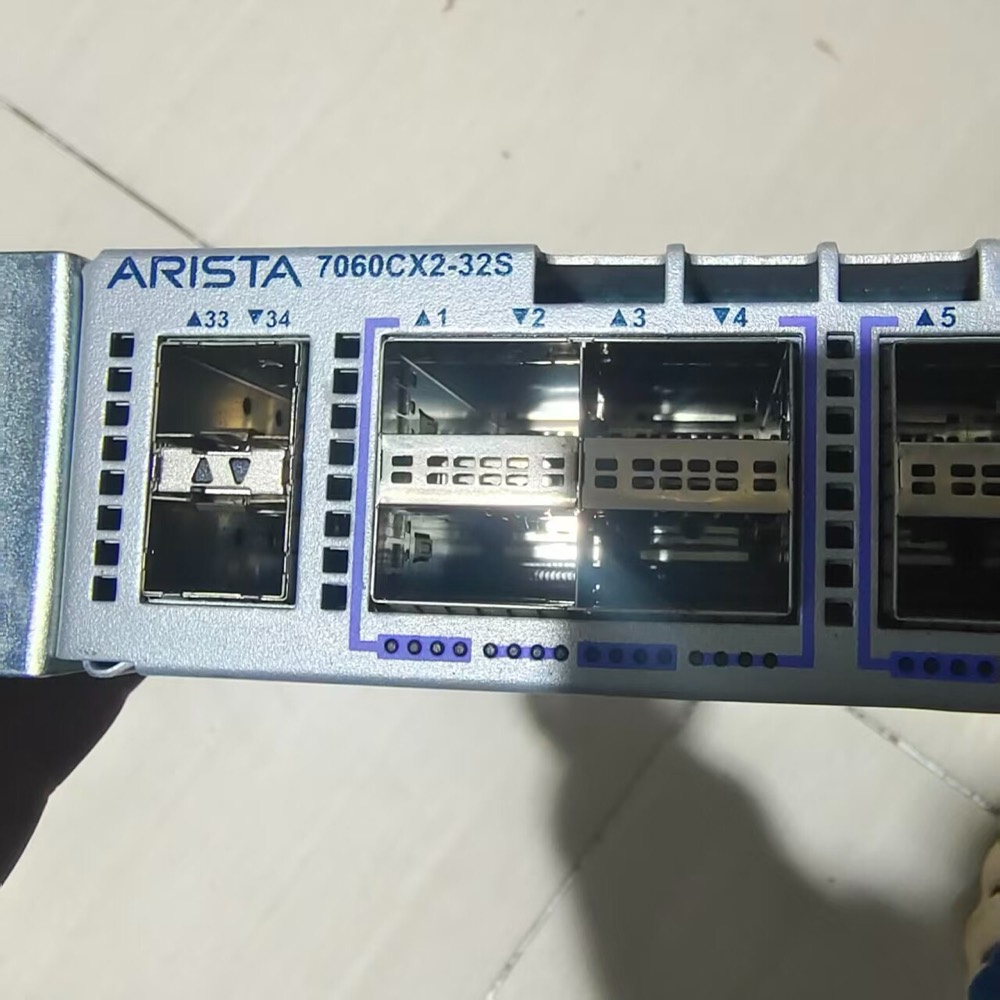 Коммутатор Arista 7060CX2-32S — фото 2