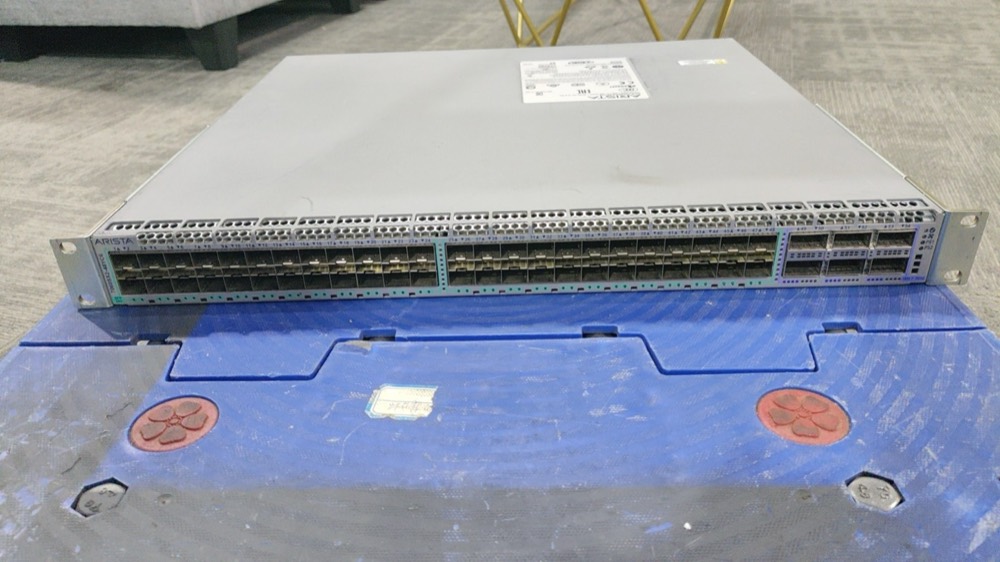 Коммутатор Arista 7060SX2-48YC6-F — фото 3