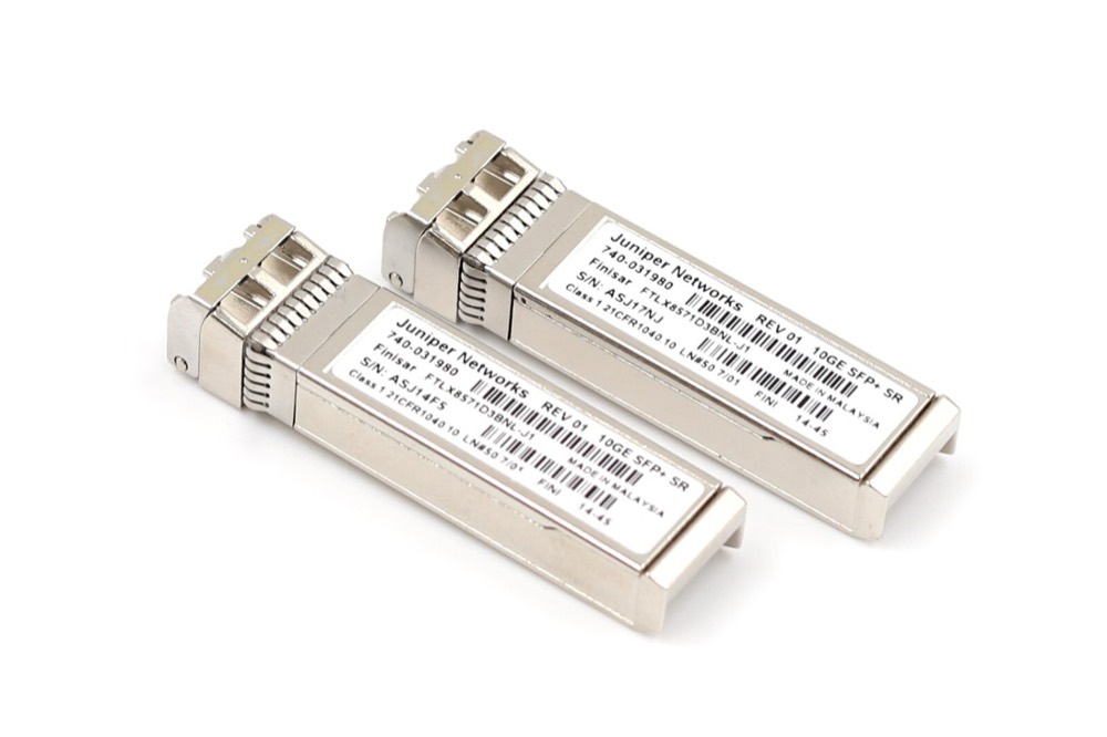 Трансивер Lot of 2 Juniper 740-031980 10GbE SFP+ SR Transceiver Module FTLX8571D3BNL-J1 — фото 1