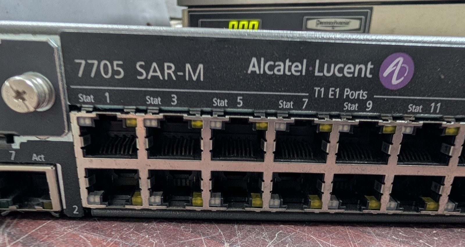 Маршрутизатор сервисной агрегации 7705 SAR-M — операторский доступ/backhaul (TDM+Ethernet). Alcatel-Lucent — фото 3