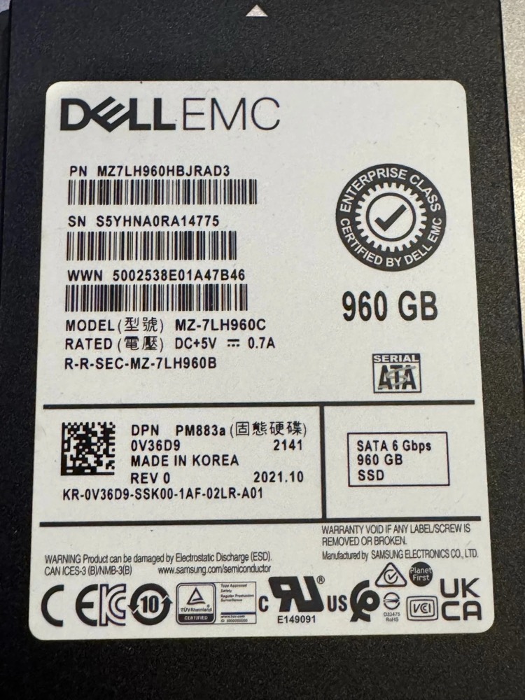 SSD-накопитель Dell Enterprise 960 ГБ SATA 6 Гбит/с RI 2,5" (0V36D9, MZ-7LH960C) — фото 1