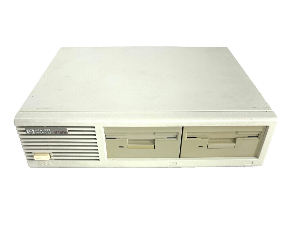 Компонент Hewlett Packard HP 9122C Dual 3.5 Floppy Disk Drive UNIT VINTAGE POWERS ON AS-IS — фото 1