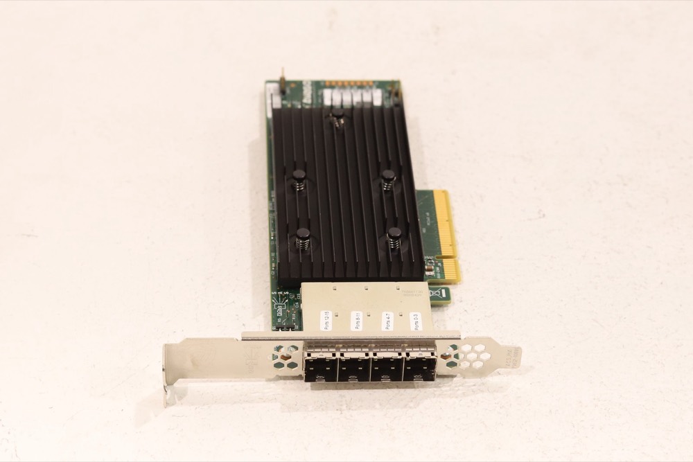 Адаптер Avago 9305-16e 16-Port 12Gb/s PCIe x8 SAS Host Bus Adapter P/N: 03-25704-02006 — фото 2