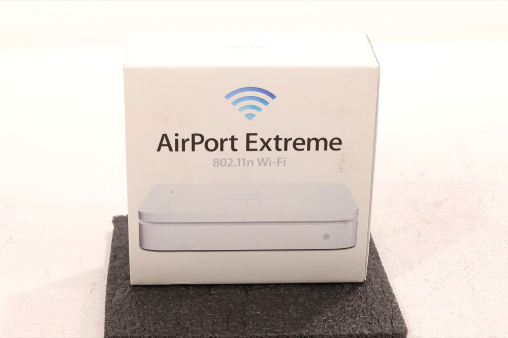 Маршрутизатор Apple AirPort Extreme A1408 802.11n Wireless N Router P/N: MD031LL/A (Open Box) — фото 1