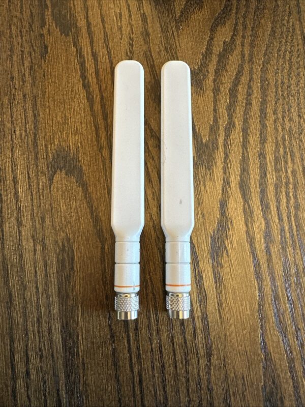 Антенна Cisco AIR-ANT2524DW-R (НАКРУЧИВАЕТСЯ БЕЛАЯ) — фото 1