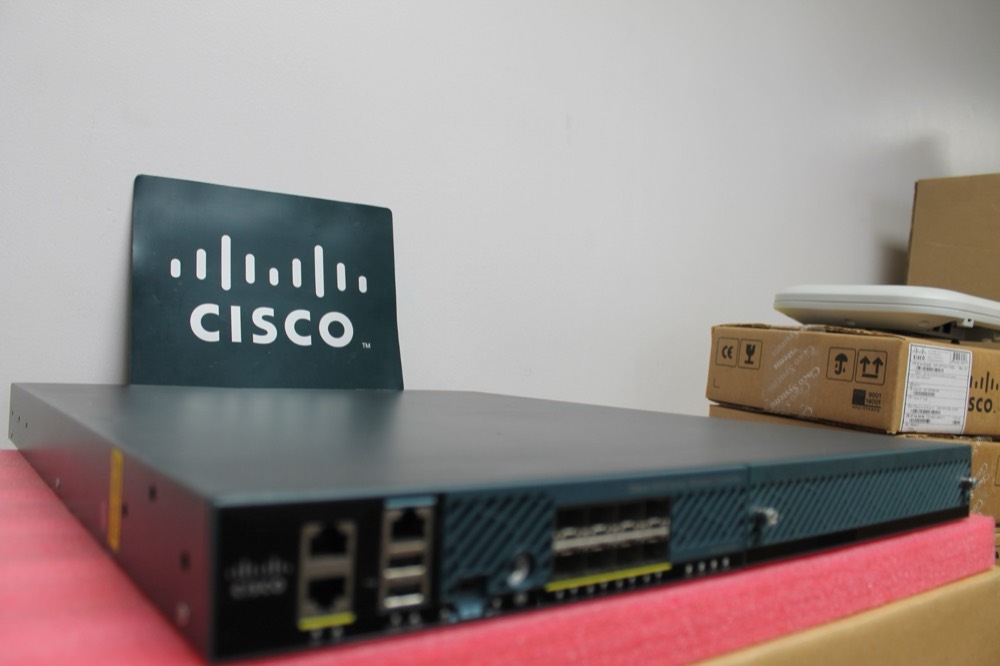 Контроллер Wi-Fi Cisco AIR-CT5508-100-K9 — фото 3