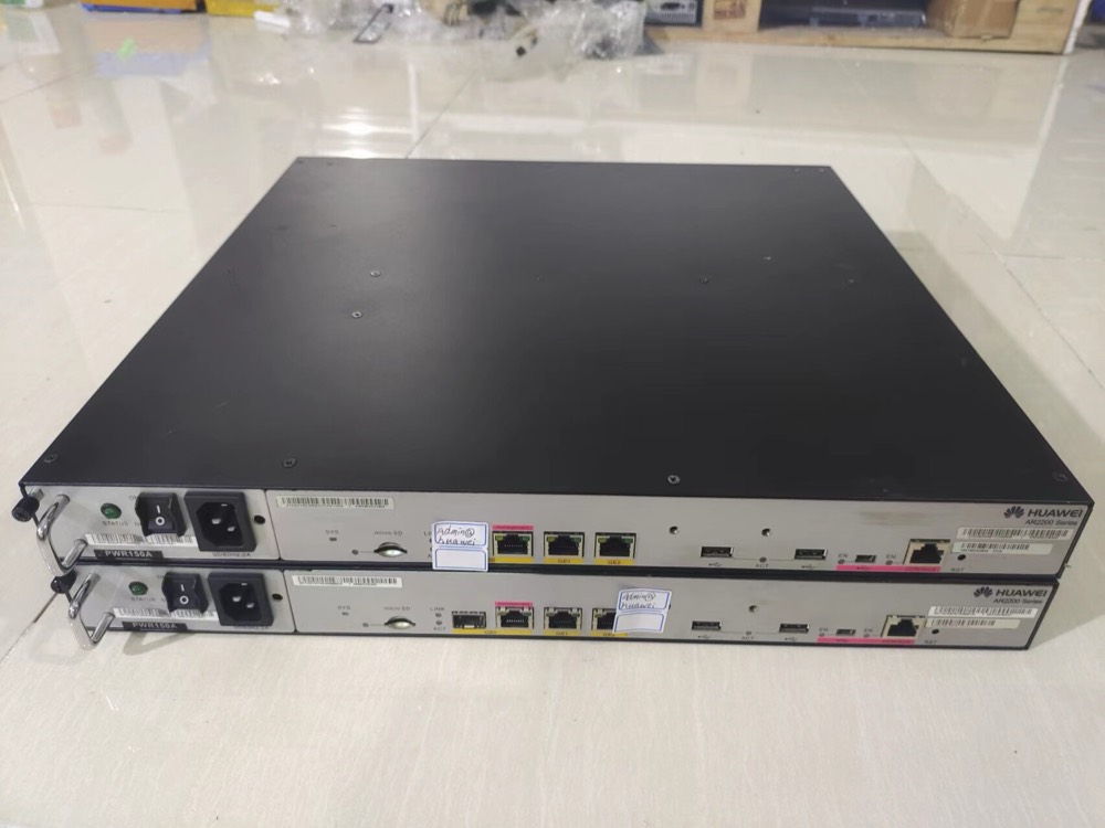 Маршрутизатор Huawei AR2200 — фото 1