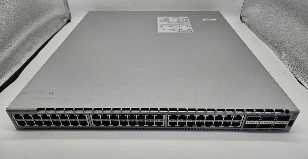 Коммутатор Arista DCS-7050TX-72Q — фото 1