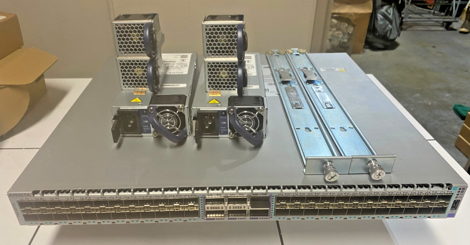 Коммутатор Arista DCS-7160-48YC6-R — фото 1