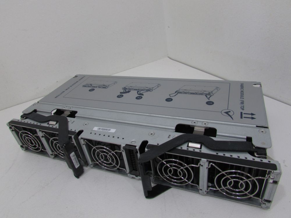 Коммутатор Arista DCS-7508-FM — фото 1
