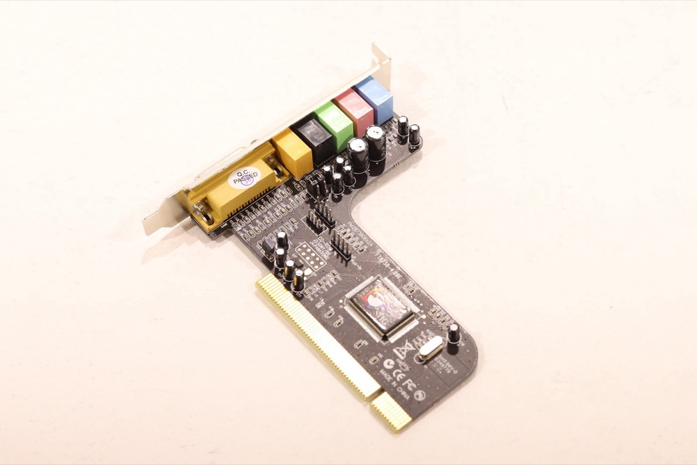 Плата SIIG SoundWave ATF2528X 5.1 Channel PCI Sound Card P/N: IC-510012-S2 Tested — фото 1