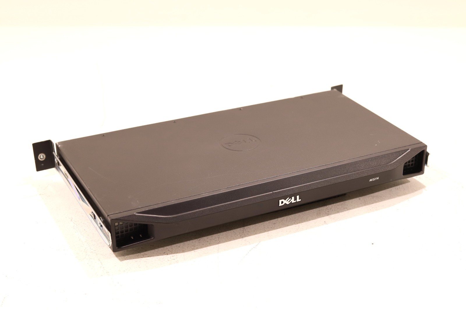Коммутатор Dell Avocent AV2216 16-Port 10/100 Mbps USB Analog KVM Networking Switch W/Ears — фото 2