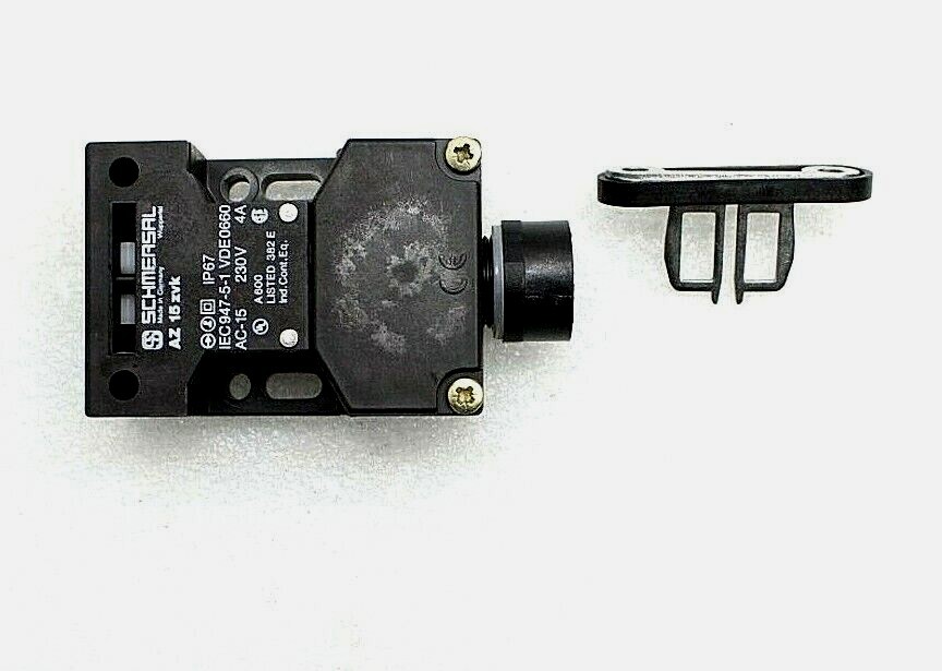 Коммутатор AZ15ZVK Schmersal Mechanical Safety Switch Item M20 W/ KEY — фото 1
