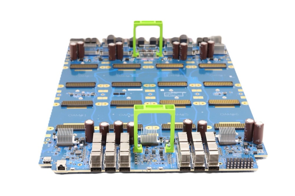 Графический ускоритель Supermicro E-TRON_UBB Habana 8 x GPU Server Board P/N: B91.04B10.000G New Pulled — фото 2