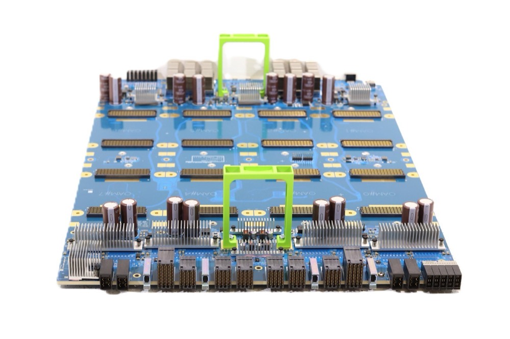 Графический ускоритель Supermicro E-TRON_UBB Habana 8 x GPU Server Board P/N: B91.04B10.000G New Pulled — фото 3