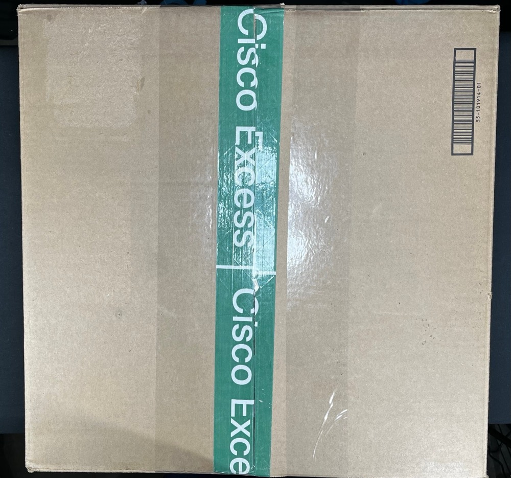 Коммутатор Cisco C1000-24P-4X-L — фото 3