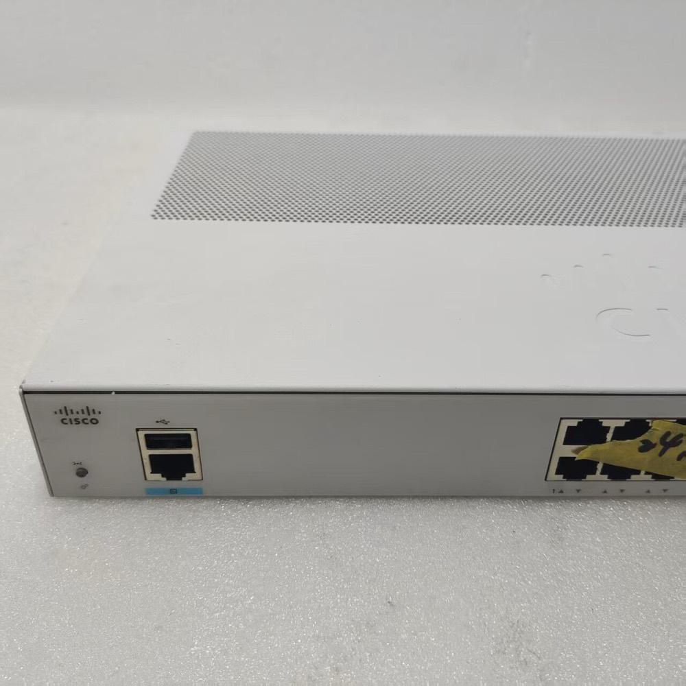 Коммутатор Cisco C1000-24T-4G-L — фото 2