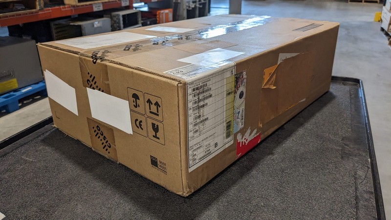 Коммутатор Cisco C1000-24T-4X-L — фото 1
