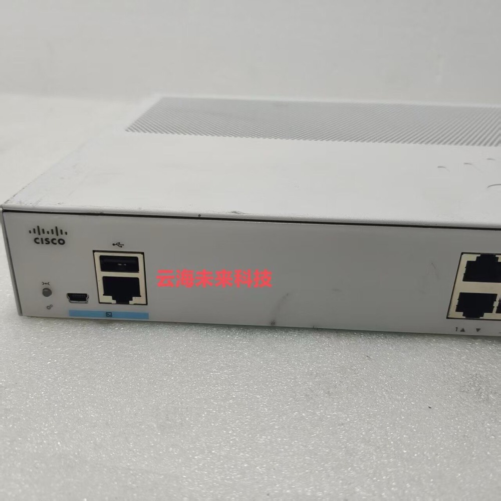 Коммутатор Cisco C1000-24T-4X-L — фото 2