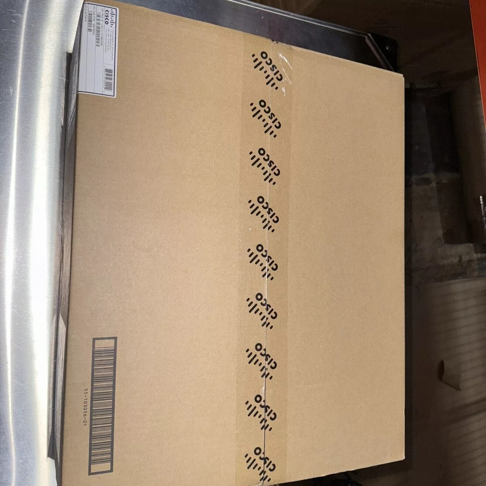 Коммутатор Cisco C1000FE-48P-4G-L — фото 3
