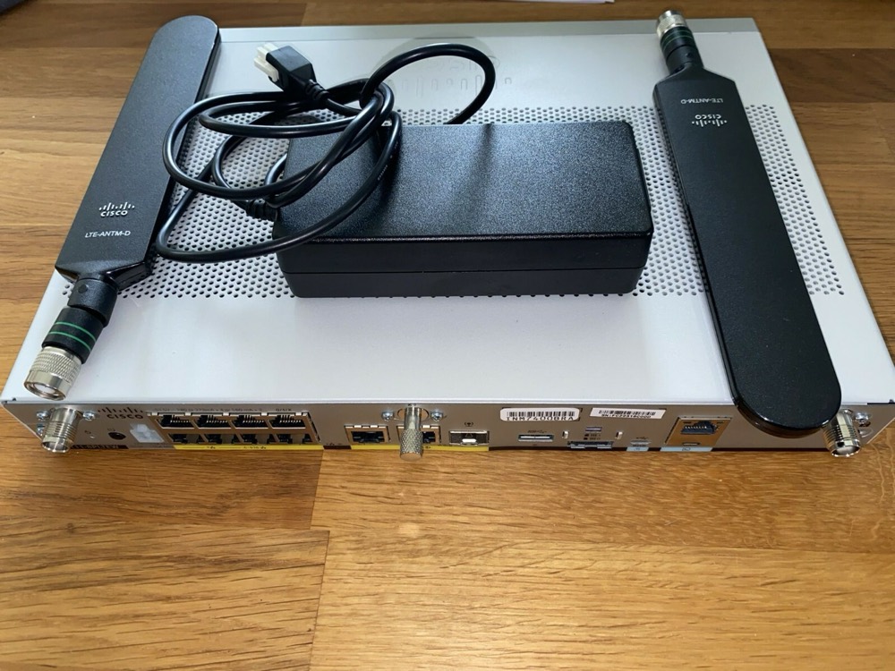Маршрутизатор Cisco C1111-8PLTEEAWE — фото 1